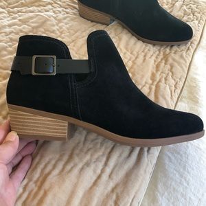 clarks women's addiy carisa ankle boot